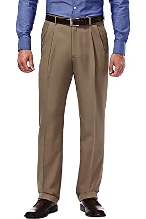 HAGGAR Mens Mynx Gabardine Classic Fit Pleated Front Hidden Expandable Waistband Dress Pant, , 32W / 30L
