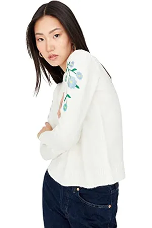 Trendyol Women Regular Basic Crew Neck Knitwear Sweater