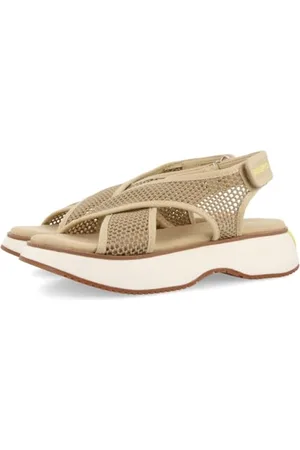 Gioseppo Women