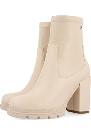 Gioseppo Women