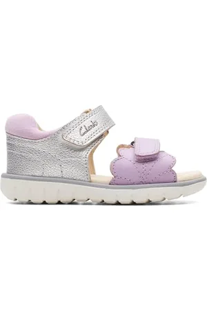 Clarks Girls Roam Wing T. Sandal, , 6 UK