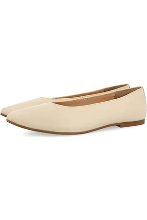 Gioseppo Women