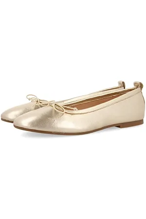 Gioseppo Women