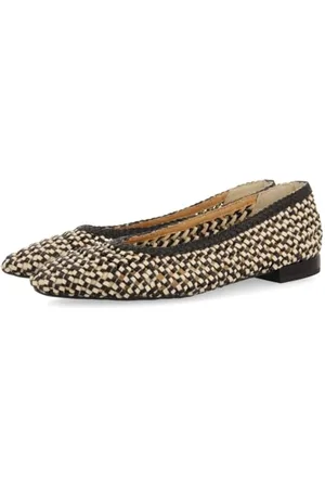Gioseppo Women
