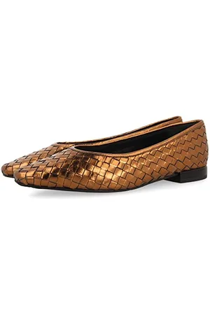 Gioseppo Women