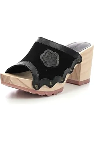 Kickers Women