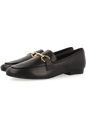 Gioseppo Women