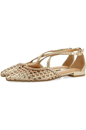 Gioseppo Women