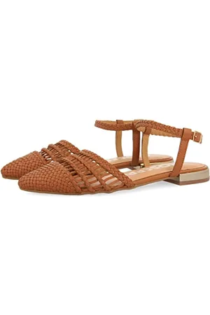 Gioseppo Women