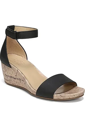 Naturalizer Women