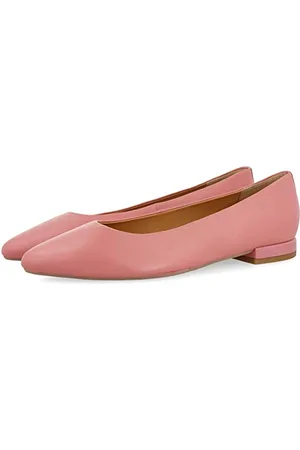 Gioseppo Women