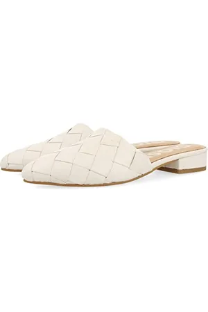 Gioseppo Women