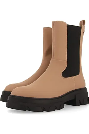 Gioseppo Women
