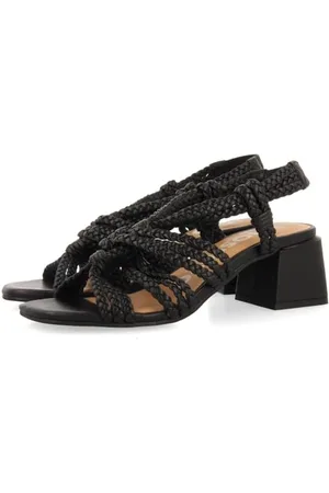 Gioseppo Women