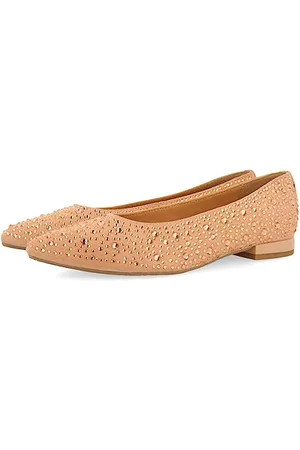 Gioseppo Women