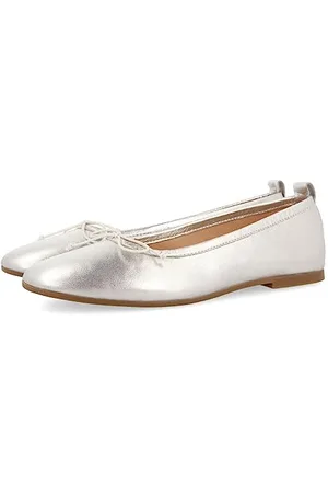 Gioseppo Women
