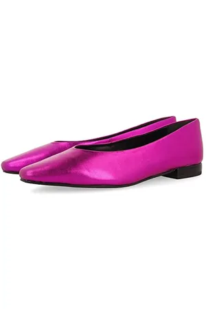 Gioseppo Women