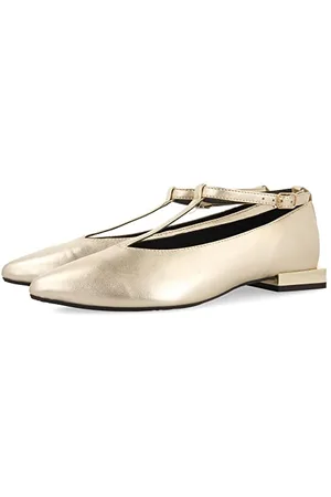 Gioseppo Women
