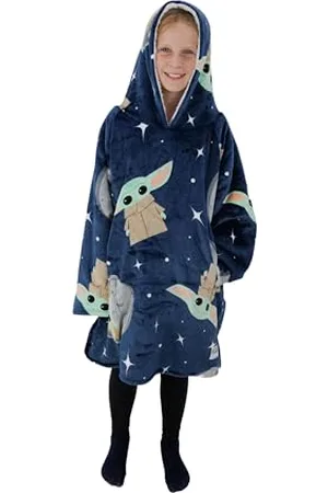 Character Hugzee Oversized Wearable Hooded Fleece | Super Warm and Cosy Sherpa Lined, Disney The Mandalorian Grogu Design | Perfect For Kids Aged 7-12 Years, One Size Suggested Height 85cm+