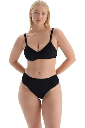 Dagi Women