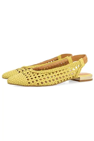 Gioseppo Women
