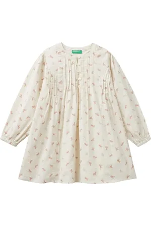 Benetton Girls and Girl