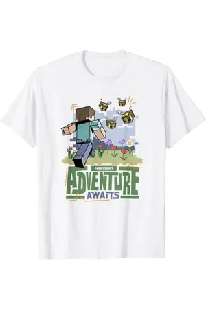 Minecraft Adventure Awaits Steve Running Through Field T-Shirt