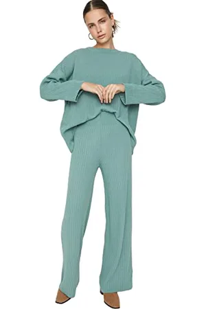 Trendyol Women Straight Medium Knitwear Sweater-Pants Two-Piece Set