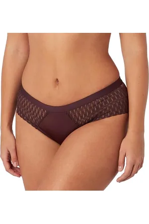 Triumph Aura Spotlight Conscious Maxi