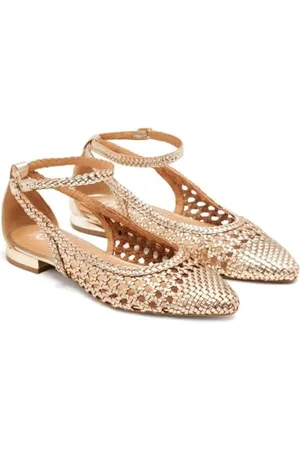 Gioseppo Women