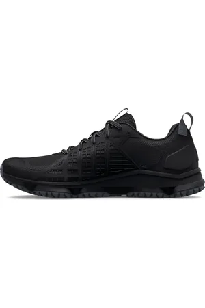 Under Armour UA MG Strikefast - Black/Black/Pitch Gray - 10,5