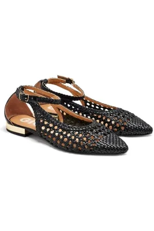 Gioseppo Women
