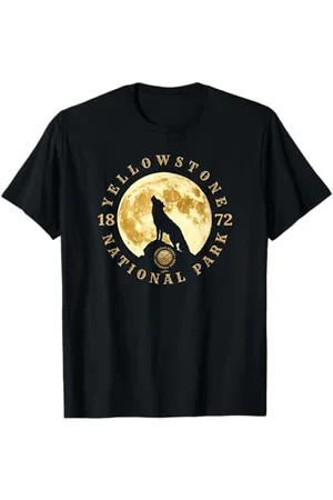 JCombs Yellowstone National Park, Wolf Howling at Night T-Shirt