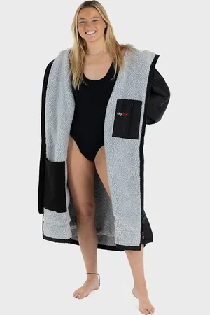Dryrobe Advance Long Sleeved in Black & Grey