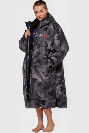 Dryrobe Advance Long Sleeved in Camo & Black