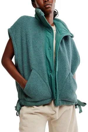 Free People Scout It Out Gilet in Midnight Jade