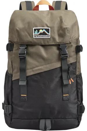 PASSENGER Boondocker 26L Backpack in Black & Khaki