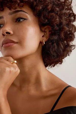 Daisy London Polly Sayer Mini Chubby Square Hoop Earrings
