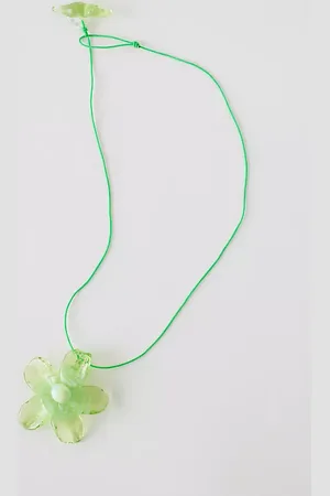 Levens Jewels Hibiscus Necklace