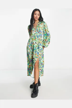 Pieces® Puff sleeve v neck midi dress with side split in green floral