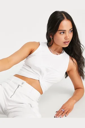 Noisy May Twist front crop top in