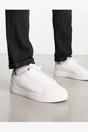 Pull&Bear Basic lace-up trainer in