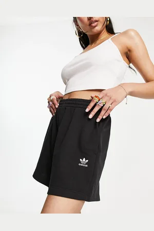 adidas Jersey shorts in
