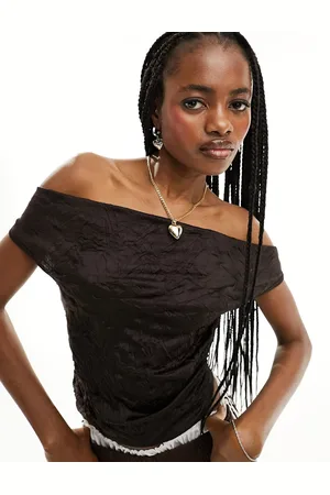 COLLUSION Crinkle off the shoulder top in