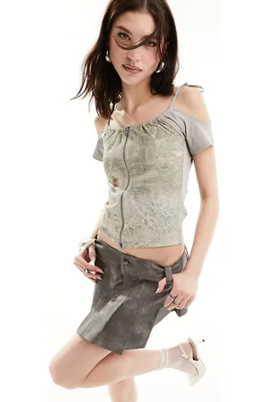 Heretic Nine Genesis off shoulder top with zip front in print