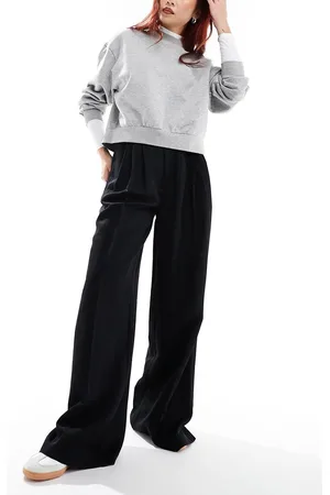 Stradivarius Tailored pleated wide leg trouser in