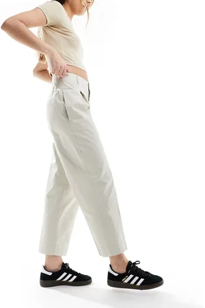 Stradivarius Tailored chino in stone