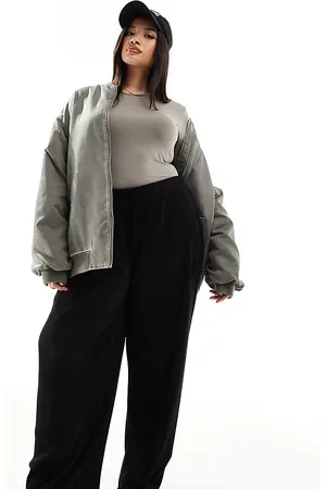 ASOS ASOS DESIGN Curve plisse wide leg trouser in