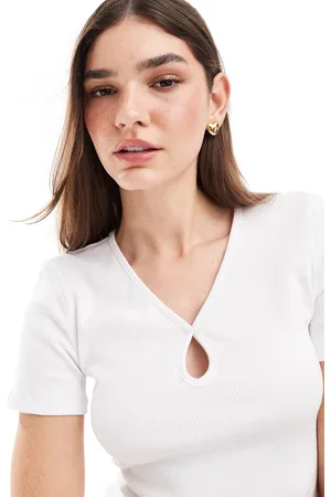 Noisy May Ribbed keyhole detail top in