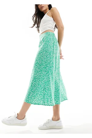 Monki Midi skirt in green meadow floral